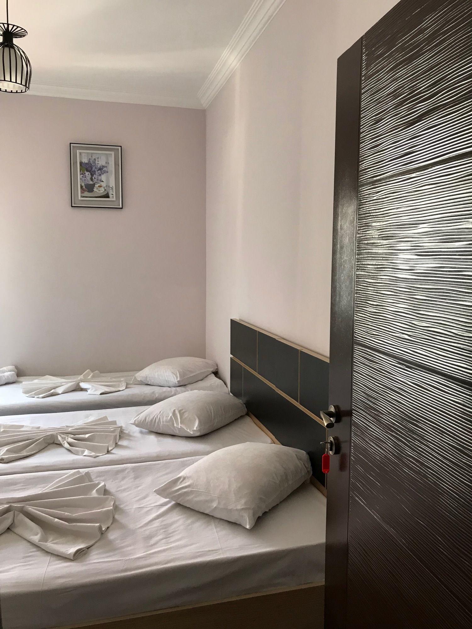 Holiday House Batumi Eksteriør billede