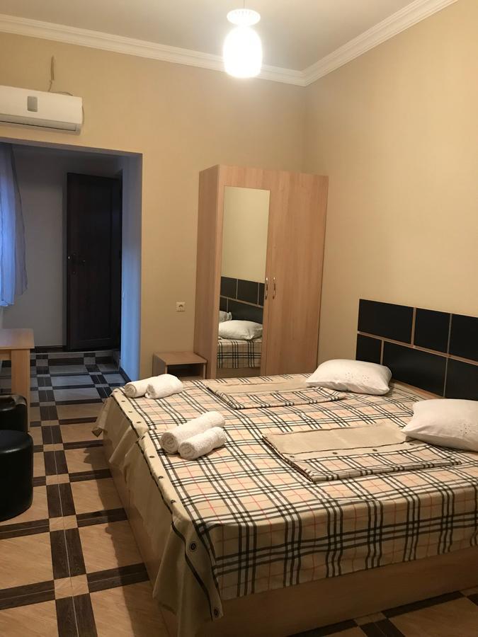 Holiday House Batumi Eksteriør billede